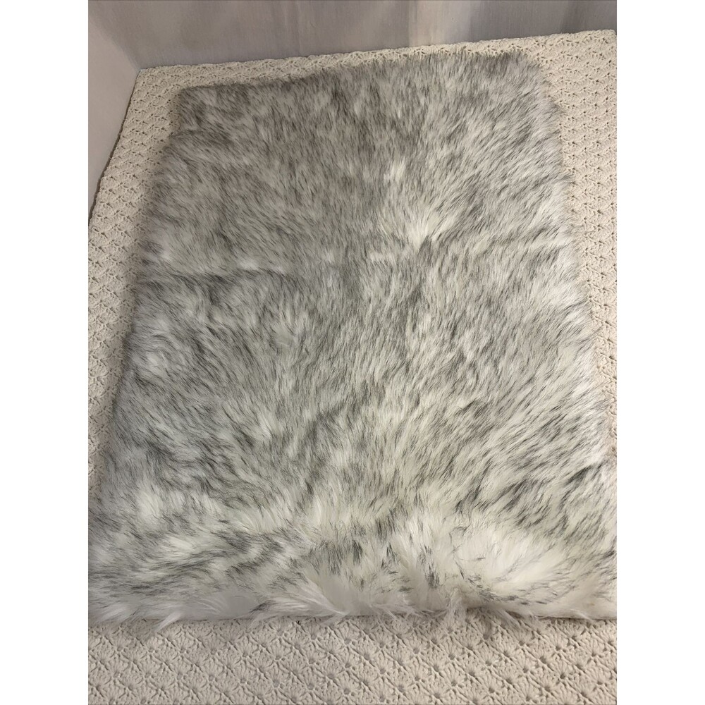 Loloi  Shags Ivory And Grey 2' X 3’ Rug FINLFN-01IVGY2030 Finley NEW